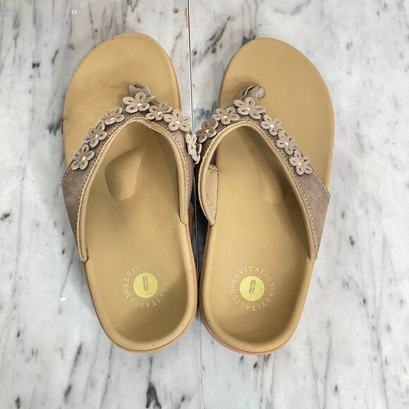 Revitalign Yumi Hampton Bronze Orthotic Thong Sandals Women’s 8W Comfort NWT - Picture 4 of 7